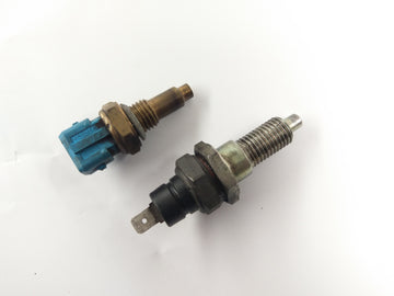 Moto Guzzi Breva 750 IE [2004] - Capteur de pression d'huile Capteur de température d'huile - 0