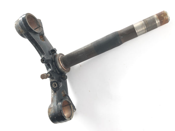 ヤマハXS 650タイプ447 [1975]  - 下のフォークブリッジ