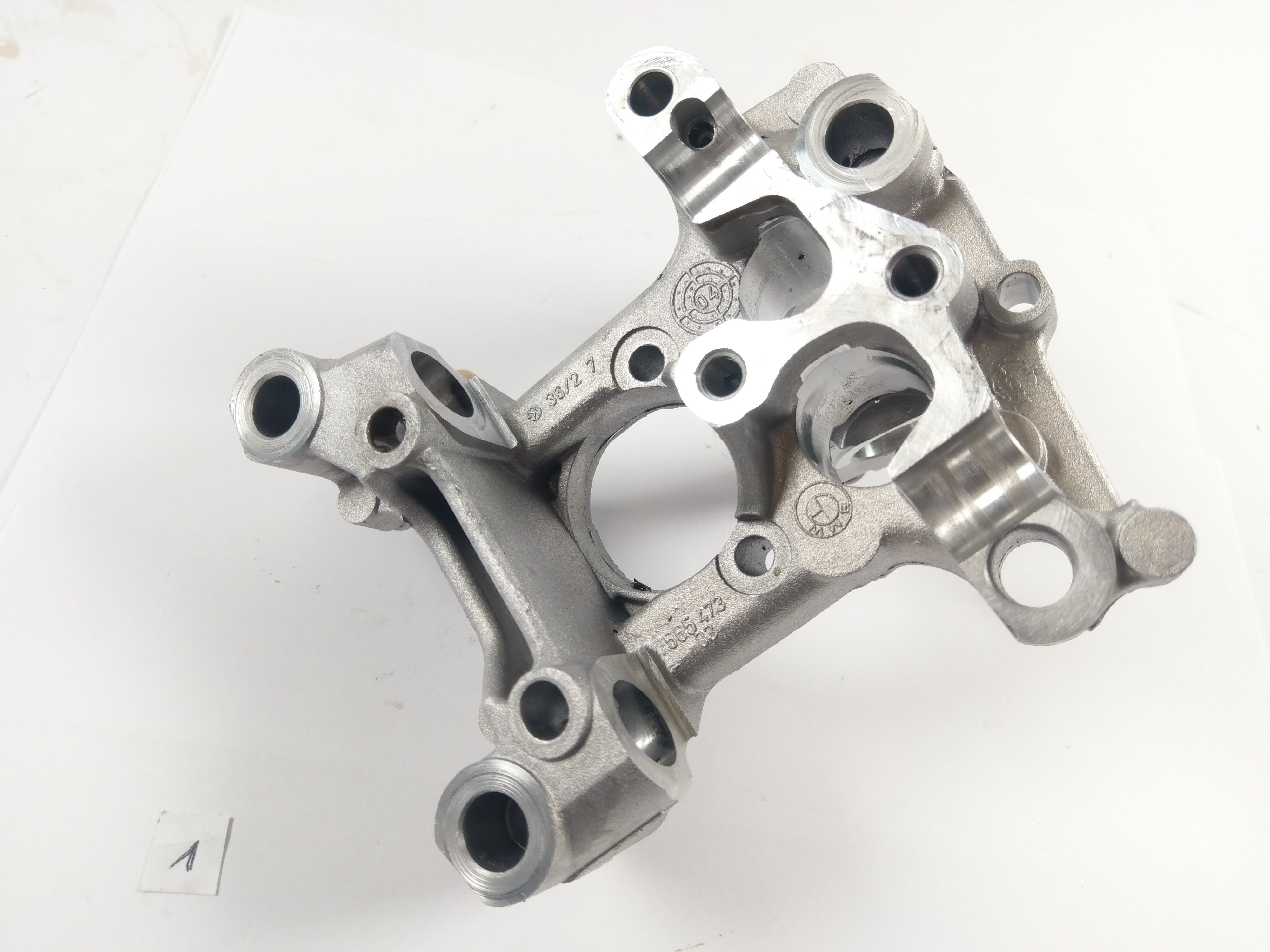 BMW R 1200 R - K27 [2007] - CAMSHAFT Steen