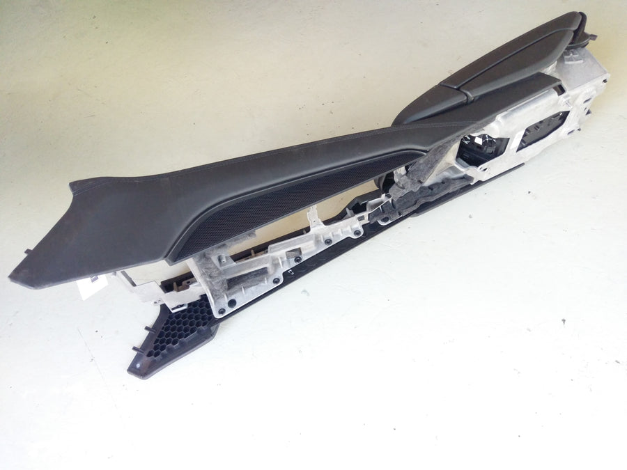 Porsche Panamera Turbo [2010] - Middenconsole voor zwart lederen armleuning vooraan
