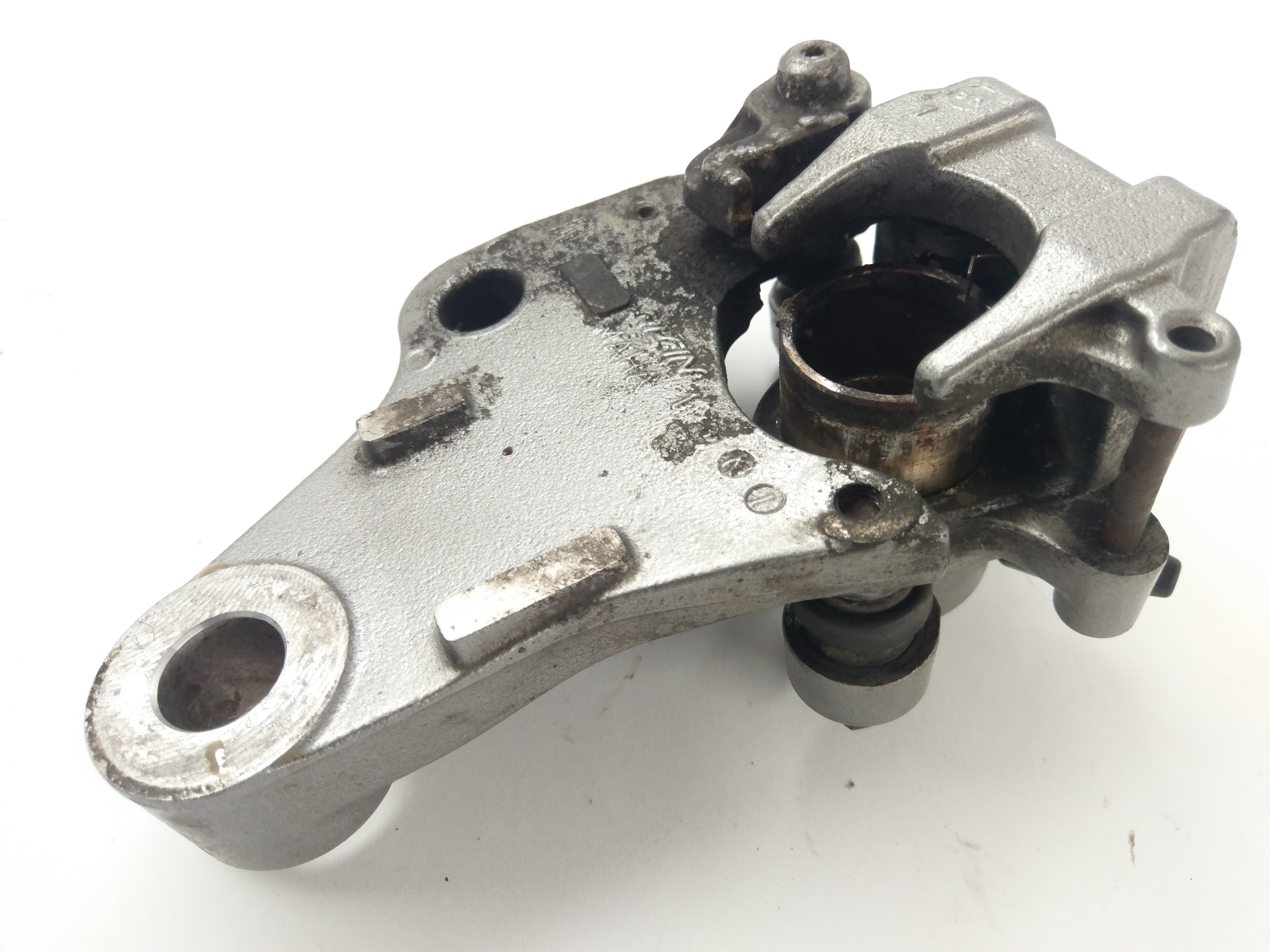 Honda VT 1100 SC32 [1999] - Rear brake caliper with anchor plate