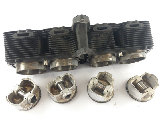 Suzuki GSF 1200 S GV75A [1998] - válec s písty