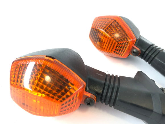 Suzuki DL 1000 V -Strom [2006] - Пара обратного сигнала поворота