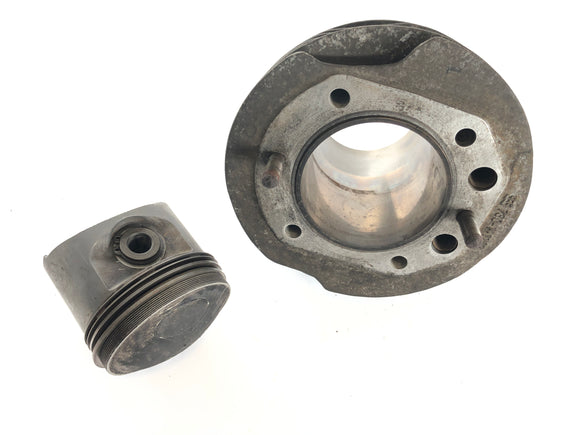 BMW R 75/6 [1974]  - 左侧有活塞的气缸