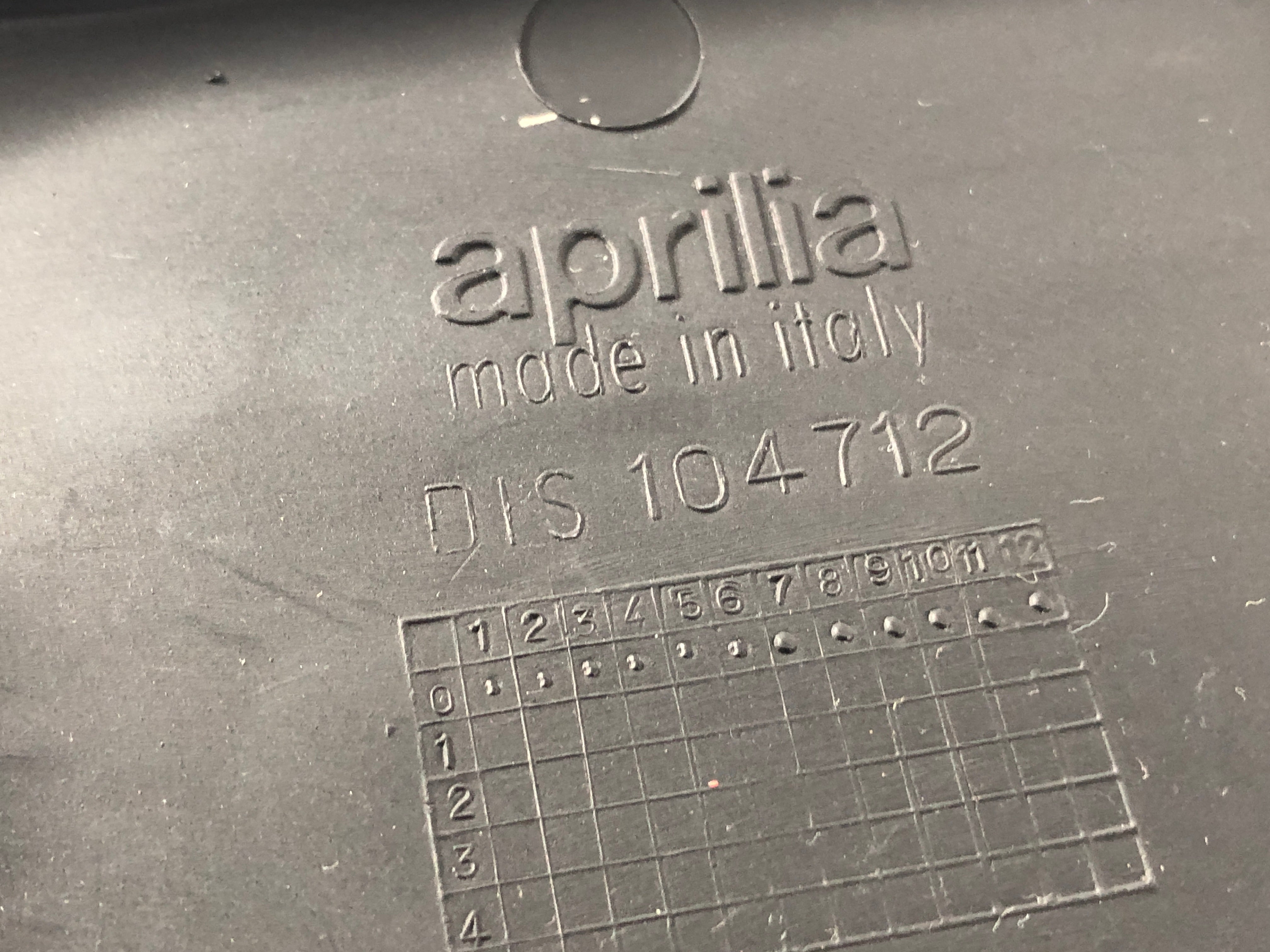 Aprilia Mille RSV 1000 ME [1999] - Cladding Cockpit Cladding Tachover Clothing