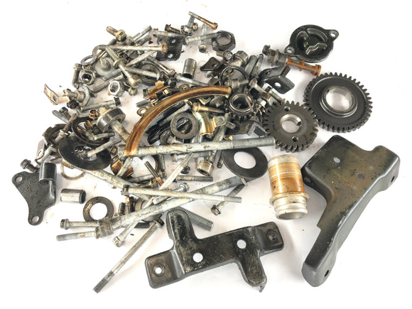 KTMデューク390 [2014]  - ネジと残留部品が複雑になります