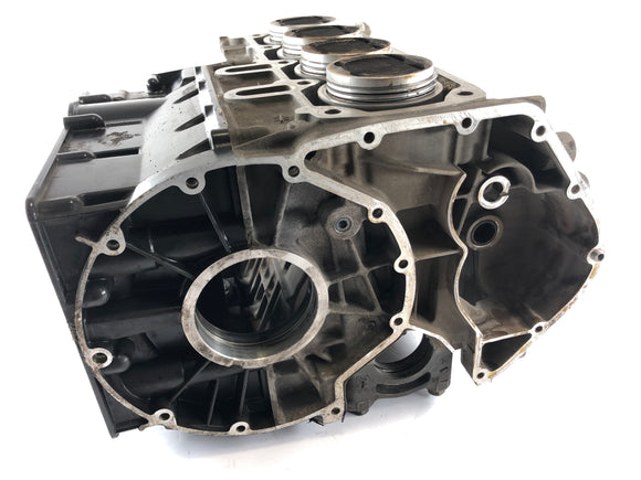 BMW K 1200 LT [2002] - Moottorin kotelo männillä