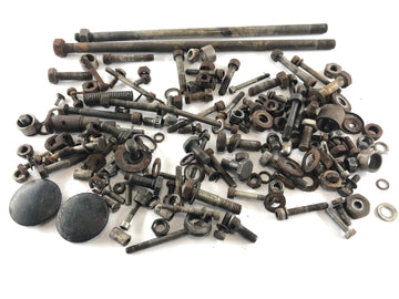 BMW R 75/6 [1974]  - 螺钉和残留零件被固化