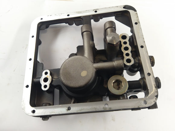 Moto Guzzi Stelvio 1200 4V [2008] - Adapteriöljypannu kannen välillä