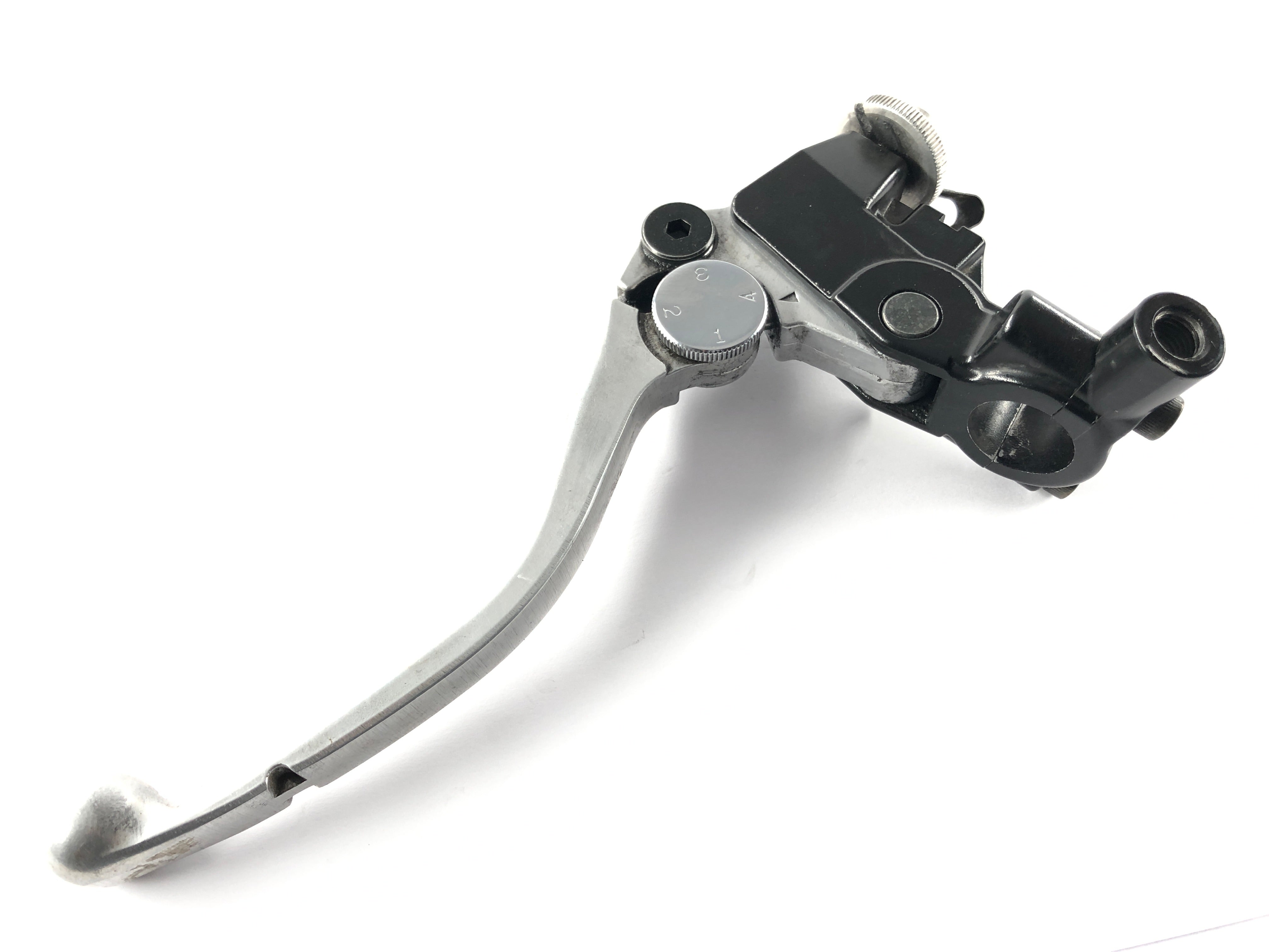 Triumph Thruxton 900 [2004] - Clutch fitting with clutch lever