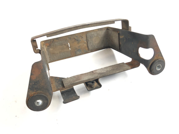 スズキDR 600 SN41A [1986]  - バッテリーボックス