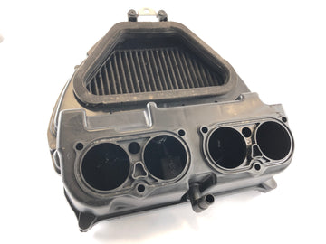 ヤマハYZF R1 RN12 [2005]  - エアボックスエアフィルターボックス