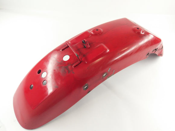 スズキ侵入者VS 700 VP51A [1986]  - 保護シートの後ろのフェンダー