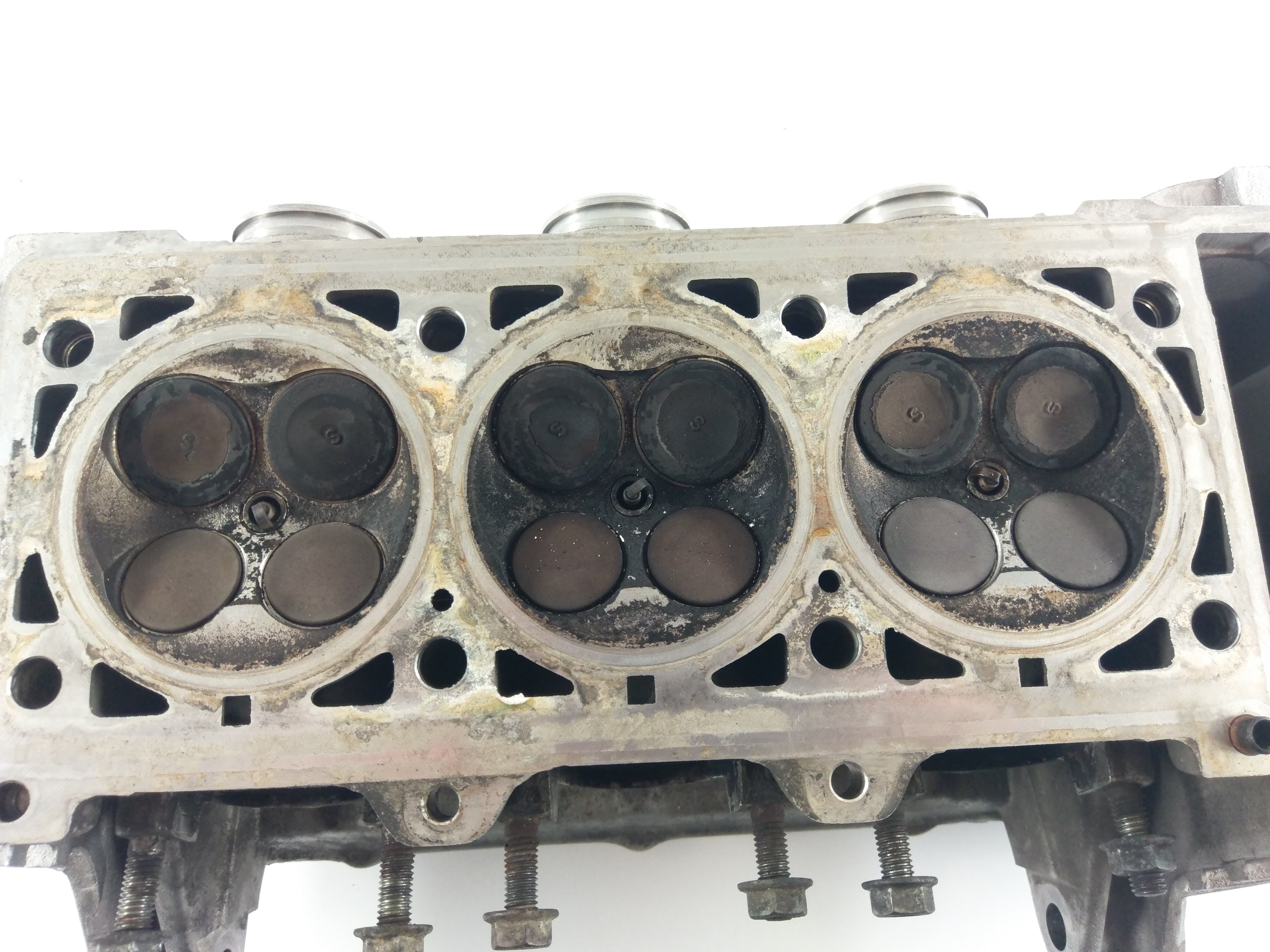 Triumph Thunderbird 900 T309RT [1995] - Cylinder head