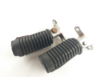 Honda CB 750 Boldor RC04 [1983] - Repose-pieds avant droit et gauche