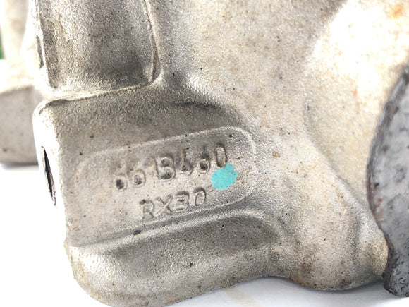 can on the Spyder SM5 [2009]  - 後部シリンダーのシリンダーヘッド