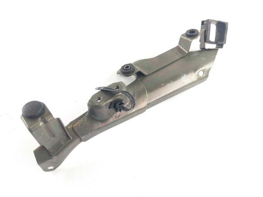 Suzuki indtrængende 1500 VL [2000] - Aggregate Holder