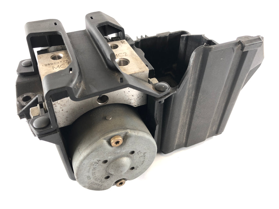 BMW F 650 CS Scarver [2001] - ABS Steuergerät mit Aggregatehalter
