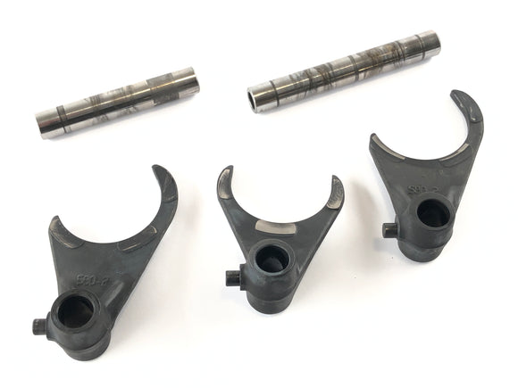 KTM 640 LC4 [2003] - Jeu de fourches de changement de vitesse et griffes de changement de vitesse