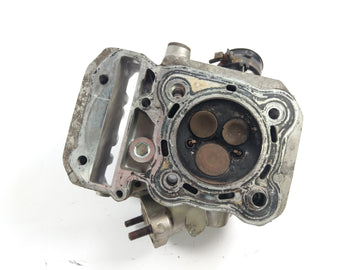 Honda NTV 650 RC33 - hlava válce