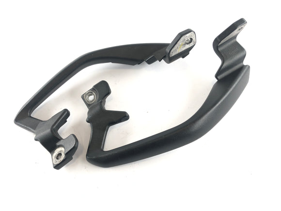 Triumph Tiger 1050 115NG [2016] - Passenger grab handles