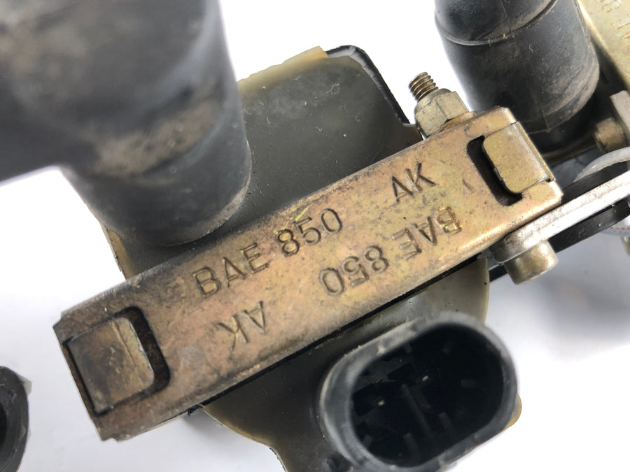 Ducati 888 Strada [1993] - süütepoolide komplekt koos süütekuünla pistikuga