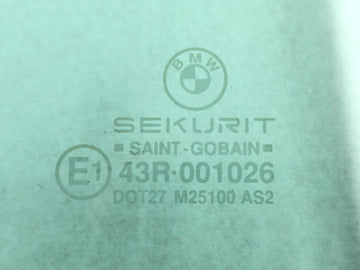 BMW M 535i E28 [1986] - боковое окно в задней части справа - 0