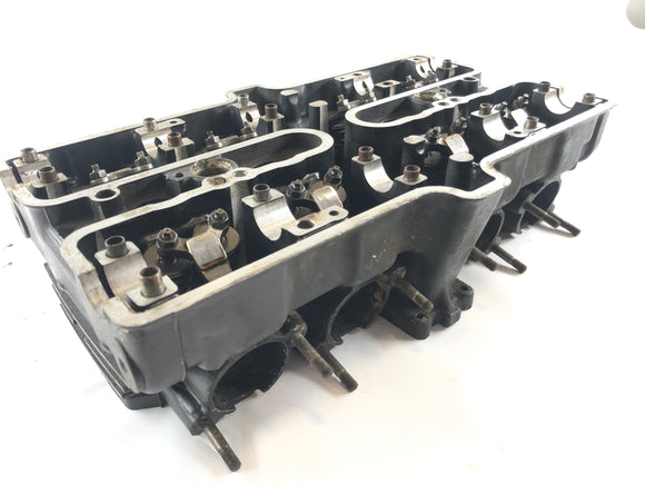 Kawasaki GPZ 550 [KZ550D] - cabeza de cilindro