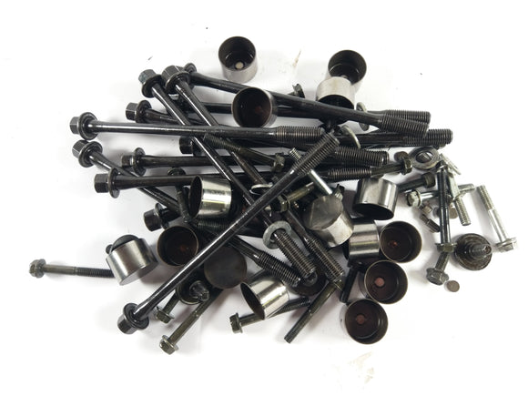 スズキGSX -R 750W GR7BA-スナックカップとエンジンネジ