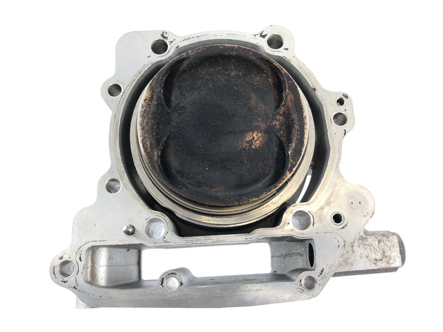 Kan op de spyder sm5 [2009] - cilinder aan de voorkant met zuigers