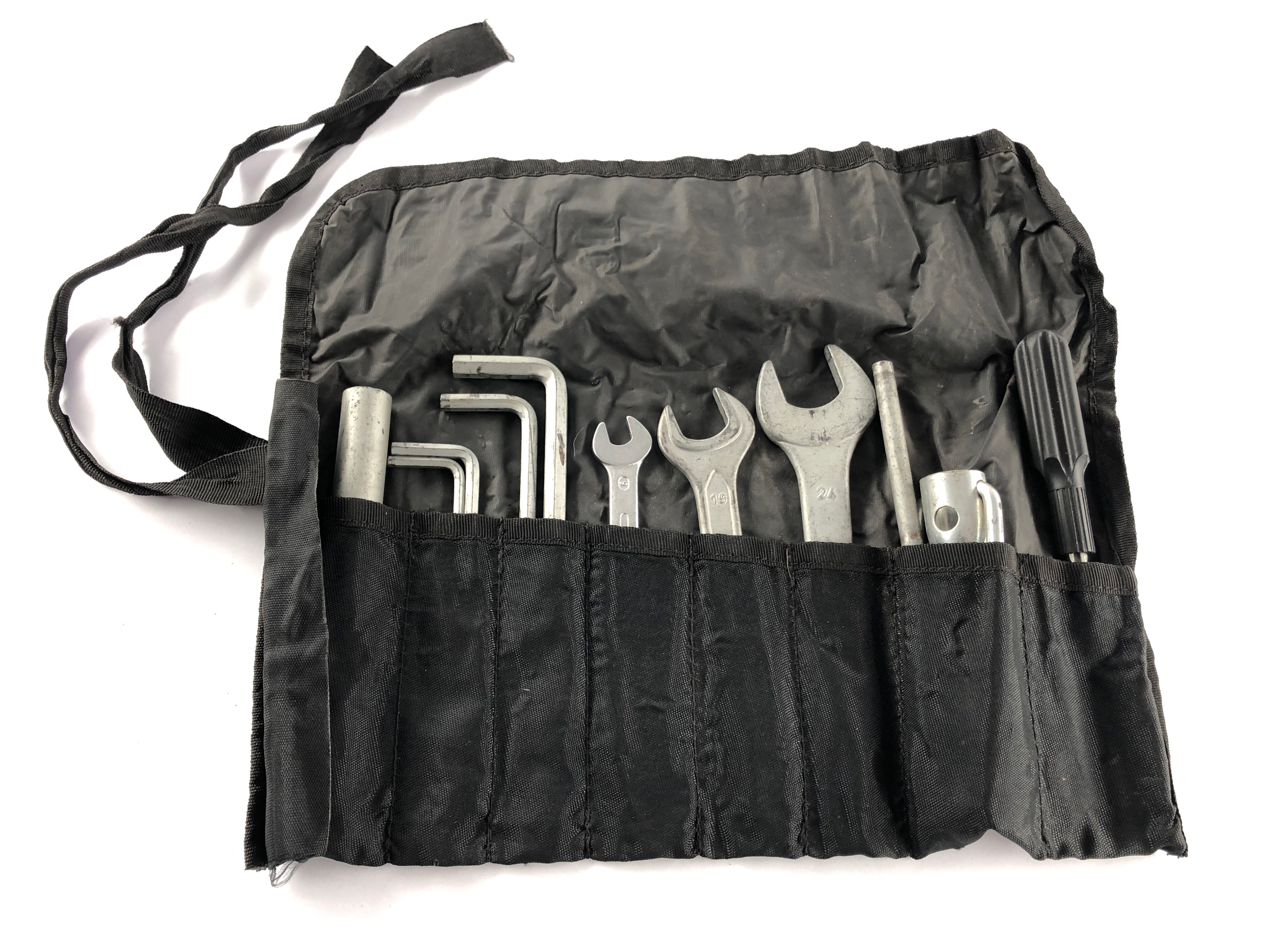 BMW K 1200 LT [2002] - Onboard tool kit with bag