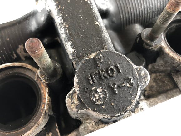 ヤマハv -max 1200 2en [1997]  - 前のシリンダーヘッド