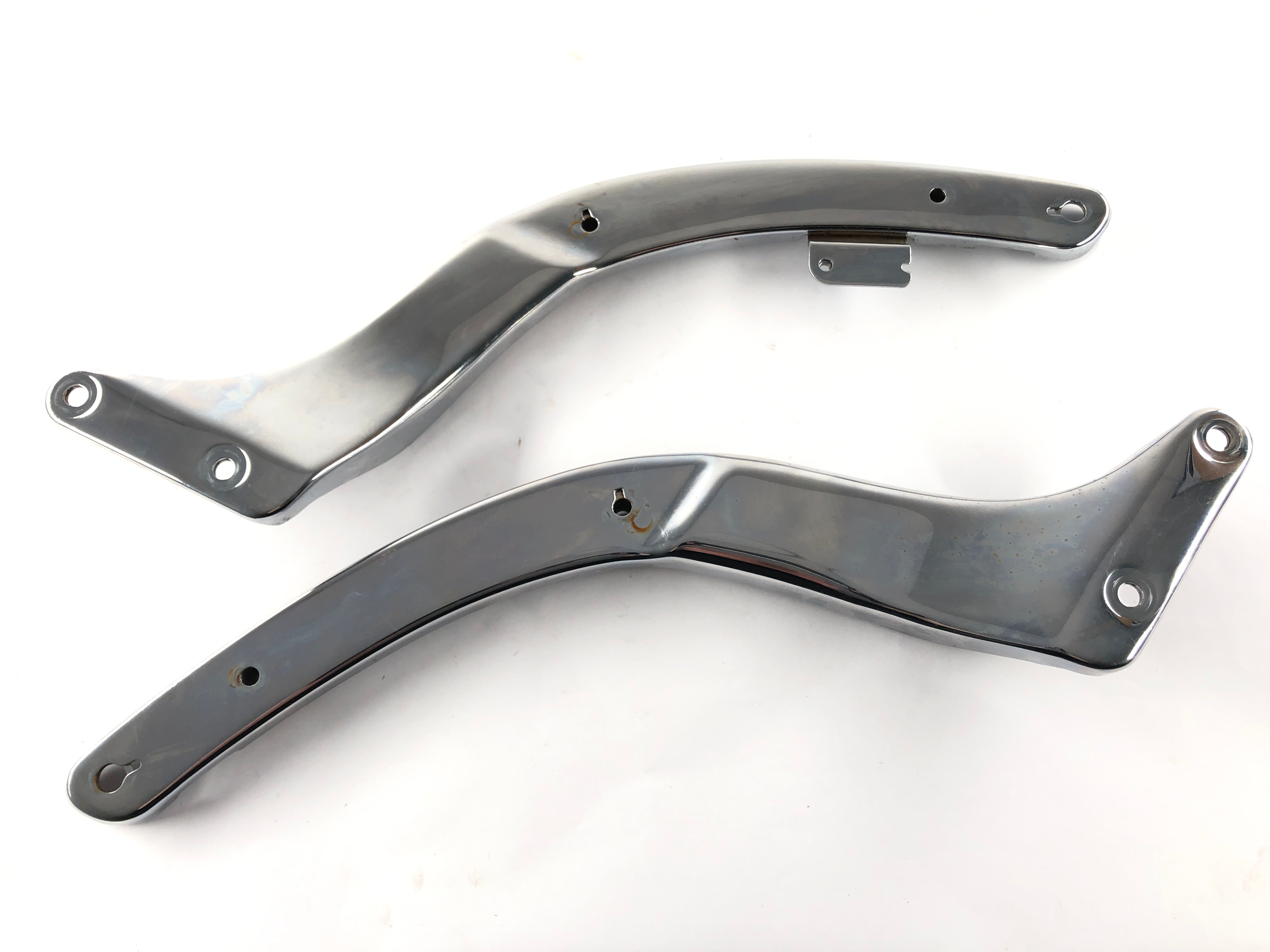 Yamaha XVS 650 Drag Star 4VR [1997] - Fender strut fairing covers fender