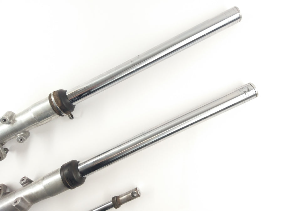 Benelli 504 Sport [1979] - Fork Telescopic fork with axle