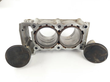 Yamaha TRX 850 4UN [1999] - Mäntä sylinterillä