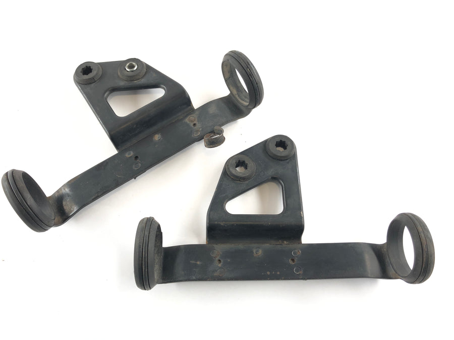 Suzuki DR 600 SN41A [1986] - Lampun pidike vasemmalle ja oikealle