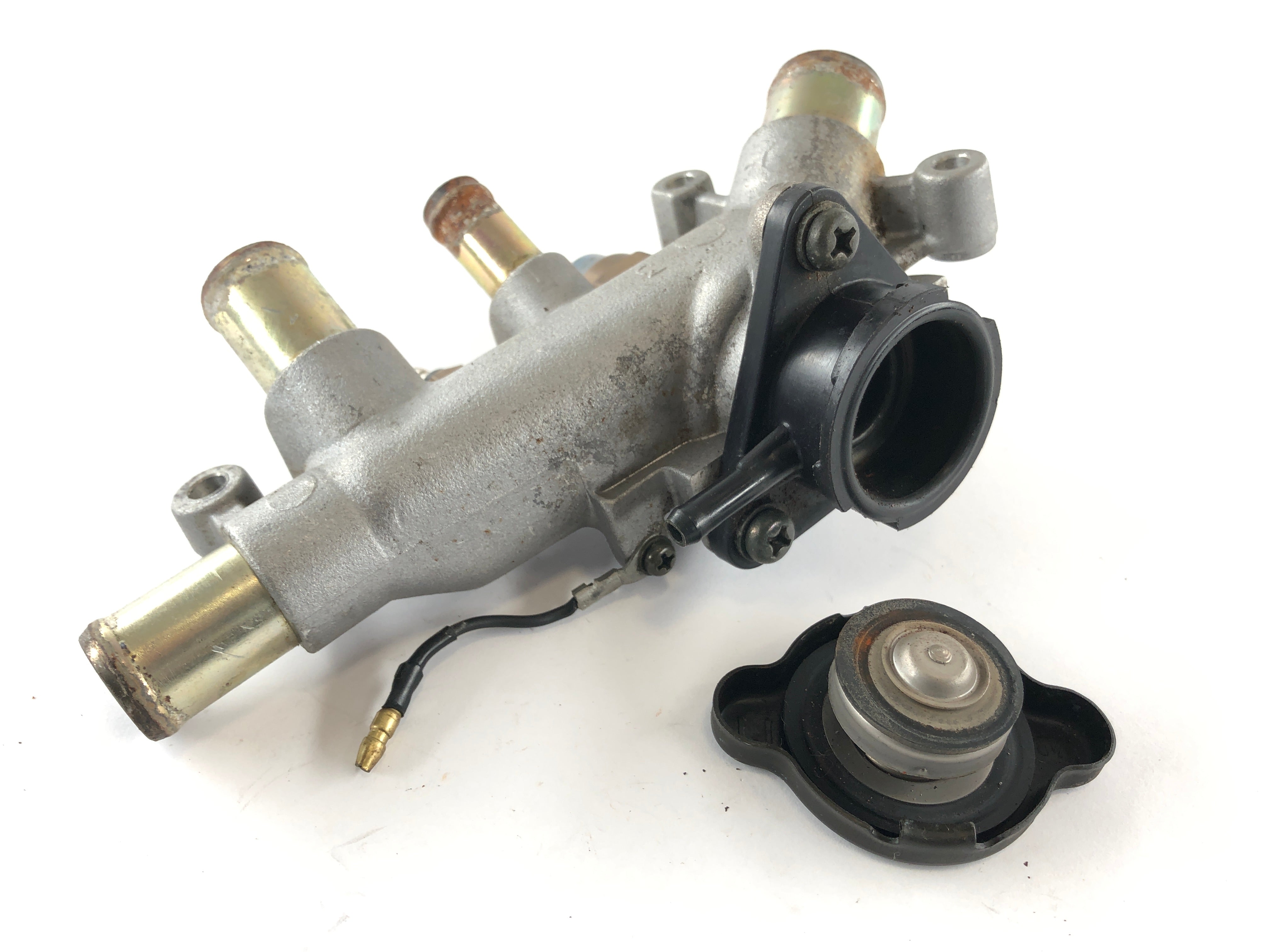 Yamaha V-Max 1200 2LT [1994] - Coolant filler neck