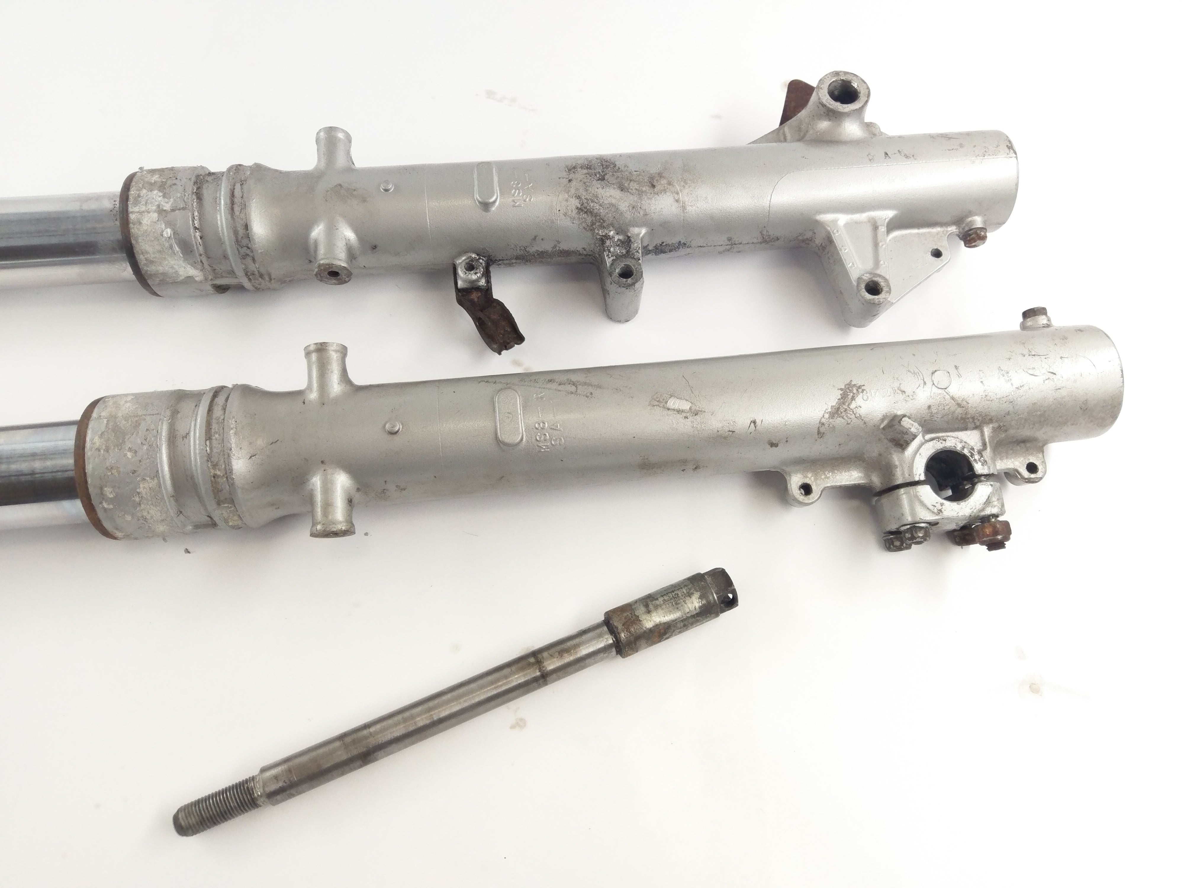 Honda Africa Twin XRV 650 RD03 [1989] - Fork Telescopic fork with axle