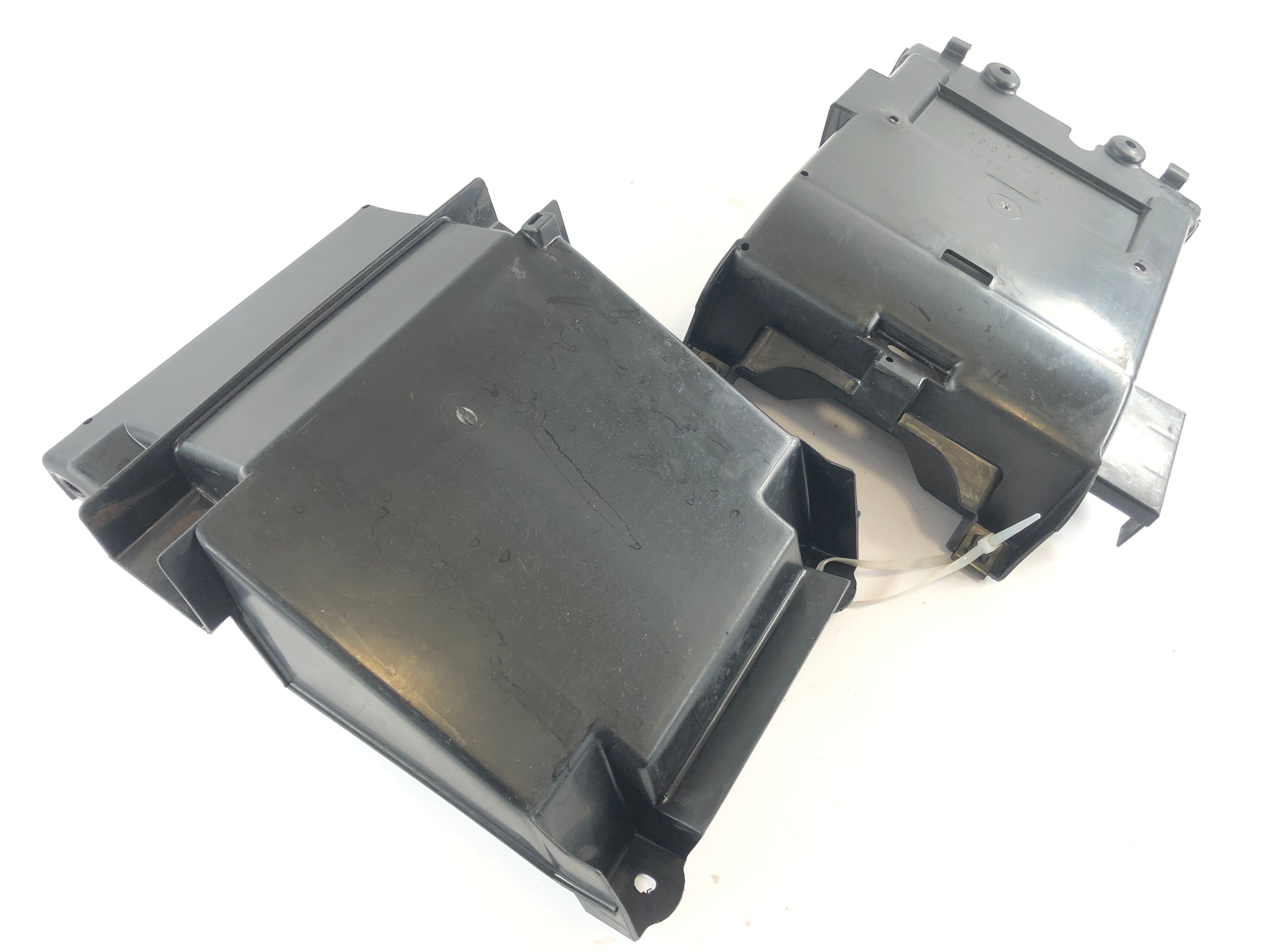 Kawasaki Z 750 ZR750J [2005] - Rear frame cover with battery compartment