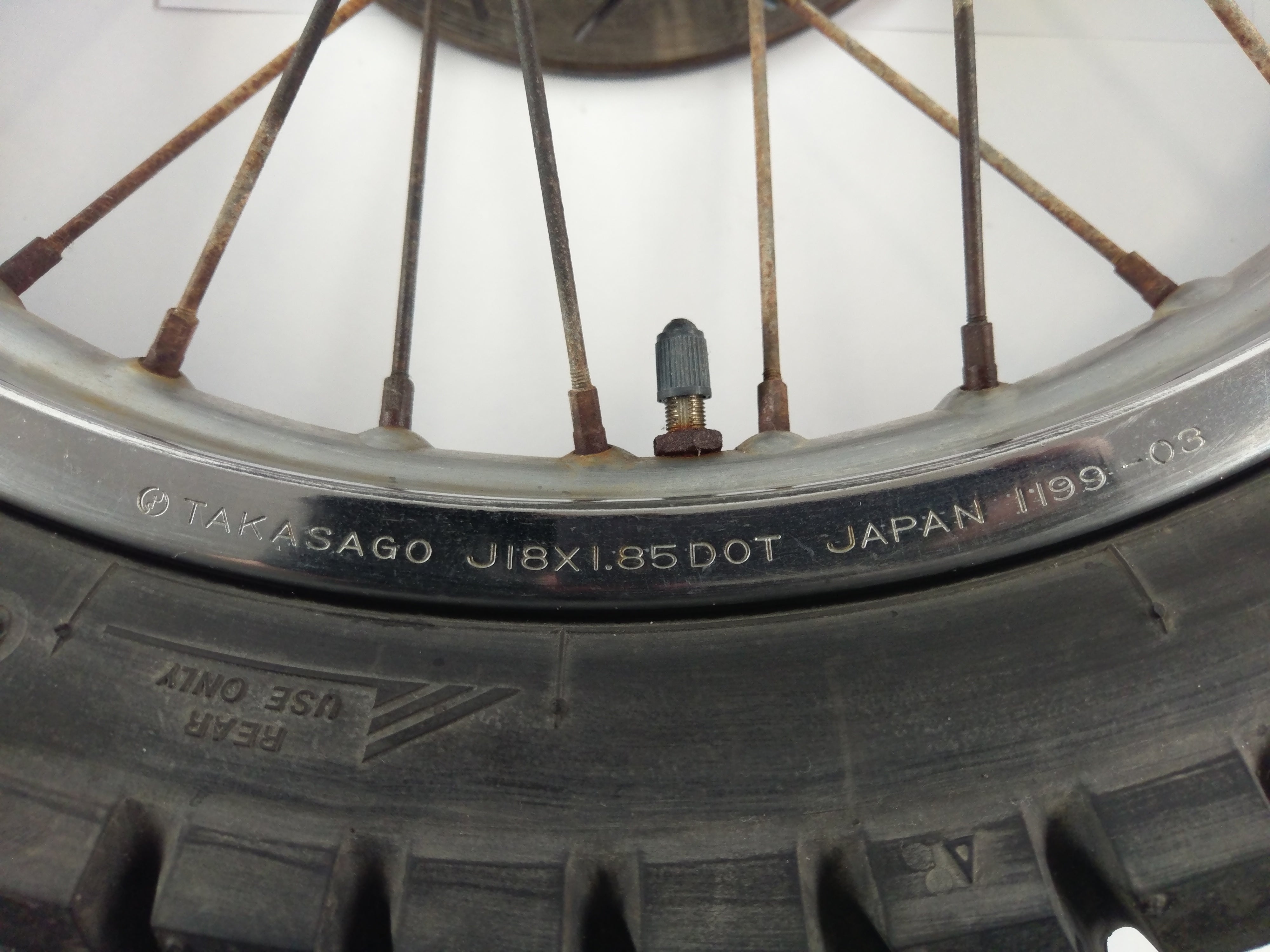 Yamaha DT 125 DE03 [2003] - Front wheel rim