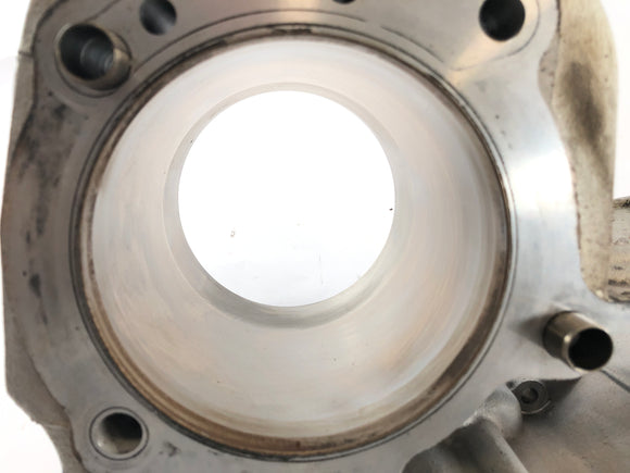 BMW R 1150 GS [2000] - válec s písty napravo