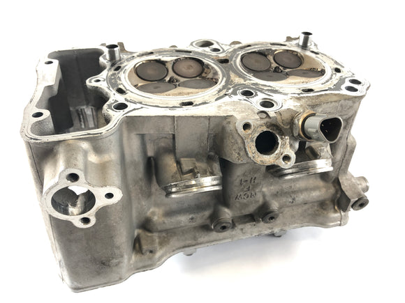 Honda VFR 800 RC46 [2005] - Cylinder head cylinder front