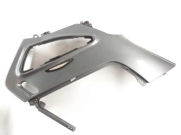 Honda St 1100 SC26 Pan European [1990]  - 左右に覆いを覆うサイドパーツ