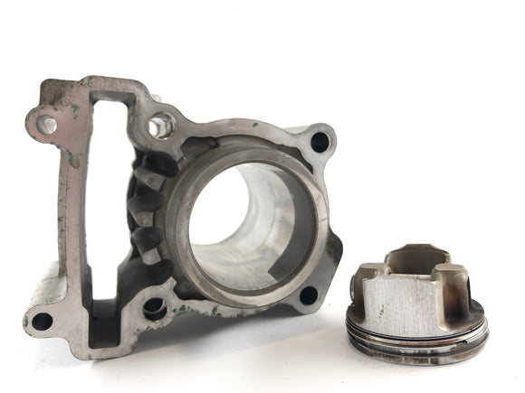 ヤマハWR 125 R DE07 [2016]  - ピストン付きシリンダー