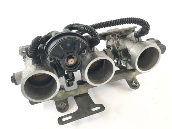 Triumph Tiger 955i 709EN [2001] - Throttle body