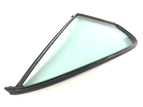 BMW M 535I E28 [1986] - Triangulär sidofönster på baksidan till höger