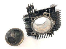 Ducati Paso 750 [1990] -Pistonsがあるシリンダーがシリンダーにあるシリンダー