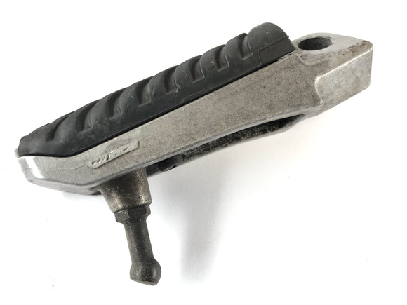 Kawasaki Zephyr 750 ZR750C [1991] - Fotstödets fotstöd höger