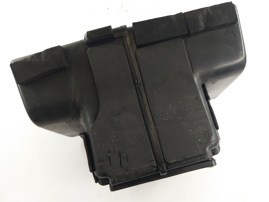Suzuki GSXR 1100 GV73A [1992] - oro filtro dėžė Airbox
