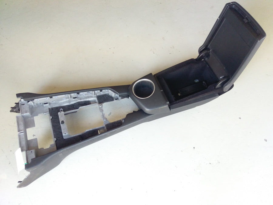 Porsche Panamera Turbo [2010] - Middenconsole voor zwart lederen armleuning vooraan